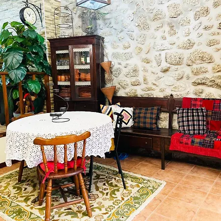 Casa Dos Cabencos - Typical Granite Stone House *