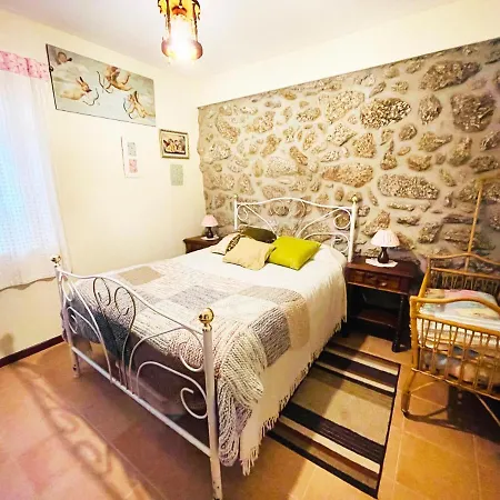 Casa Dos Cabencos - Typical Granite Stone House